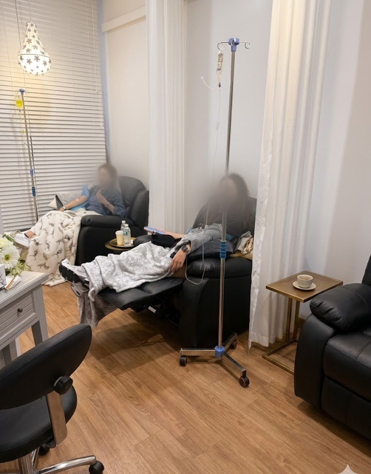 Link Medspa IV vitamin therapy lounge